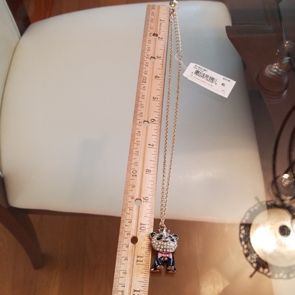 BETSEY Johnson Necklace - Picture 4 of 8